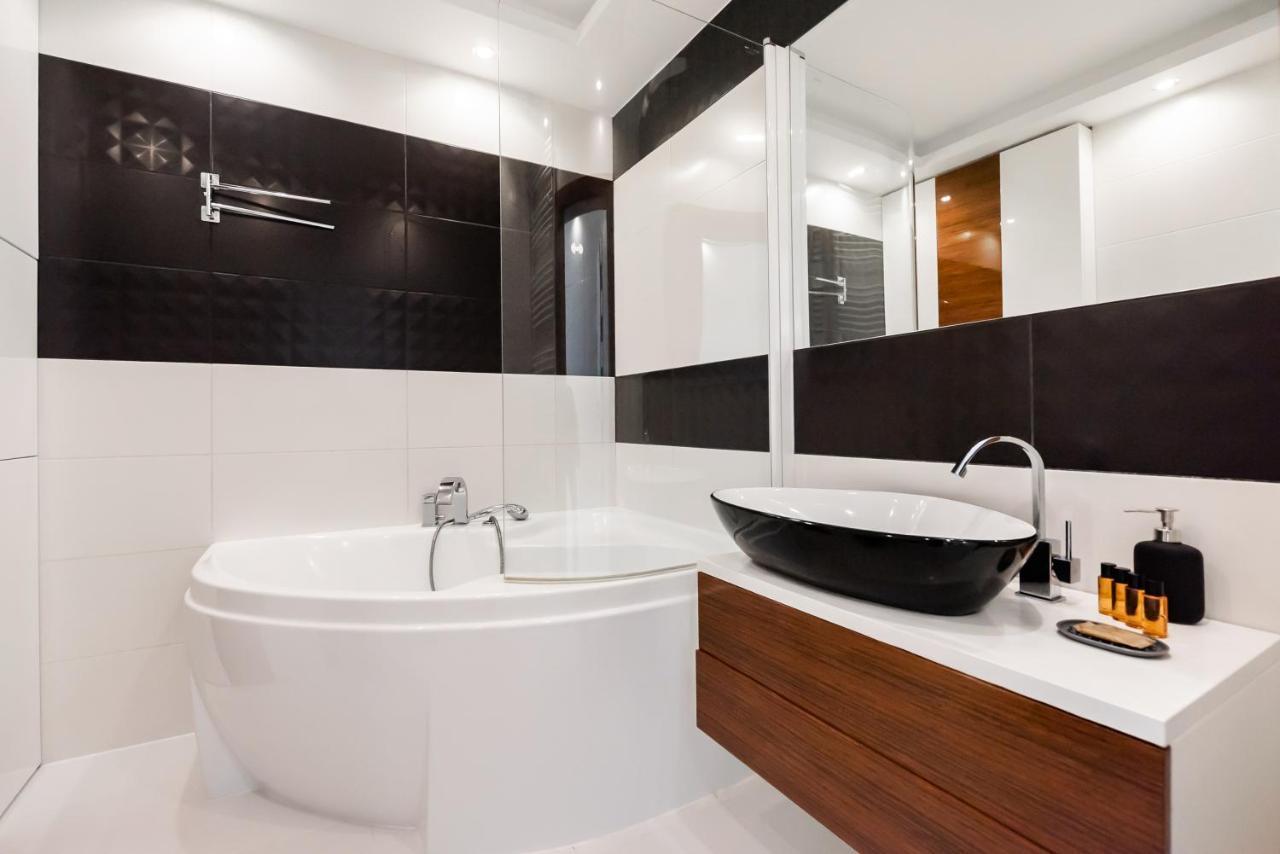 ורשה Bluszczanska Modern Urban Apartment מראה חיצוני תמונה