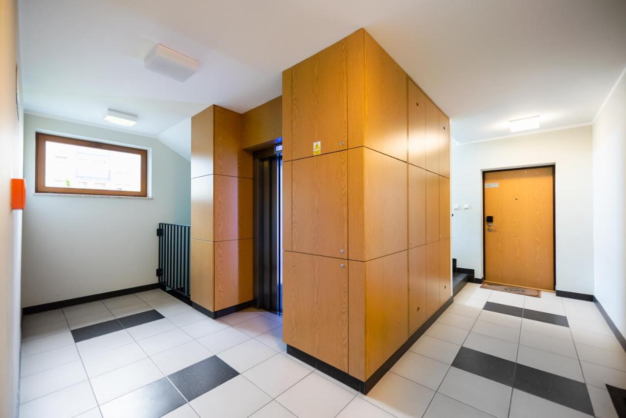 ורשה Bluszczanska Modern Urban Apartment מראה חיצוני תמונה